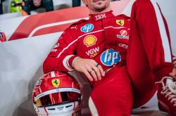 华体会APP-包含梅赛德斯横扫红牛二队，勒克莱尔刷新纪录的词条