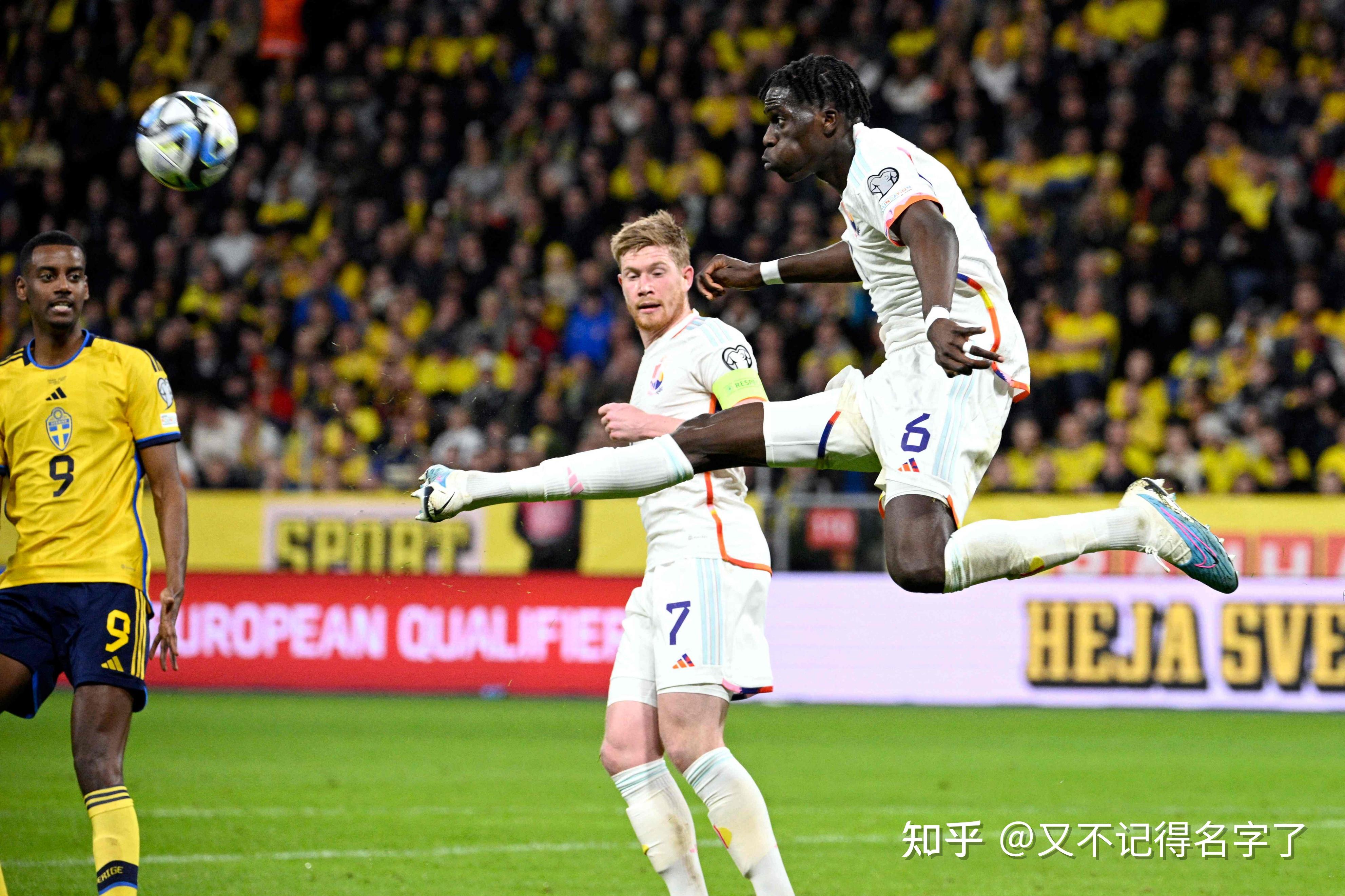 英格兰小胜瑞典,实力赢得欧洲杯八强 英格兰小胜瑞典,实力赢得欧洲杯八强