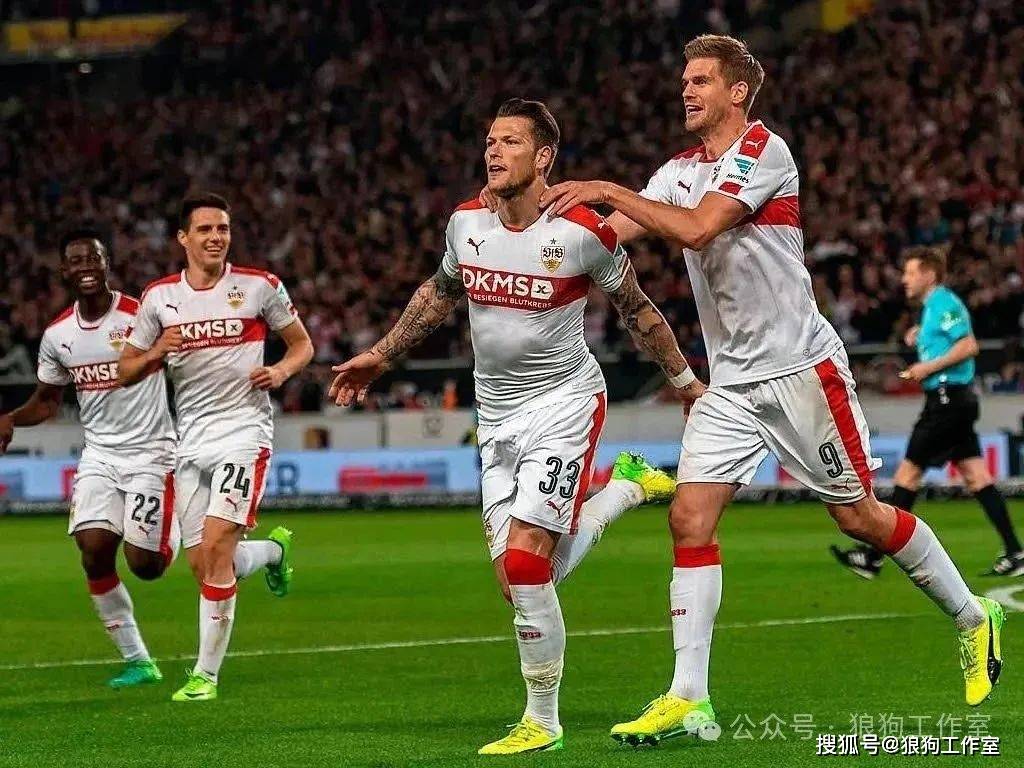 包含纷争足球赛事精采难以预测，球员实力对比的词条