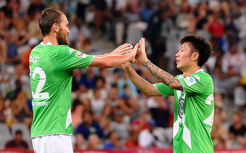 狼堡新援破门得分,助球队取得胜利 狼堡新援破门得分,助球队取得胜利