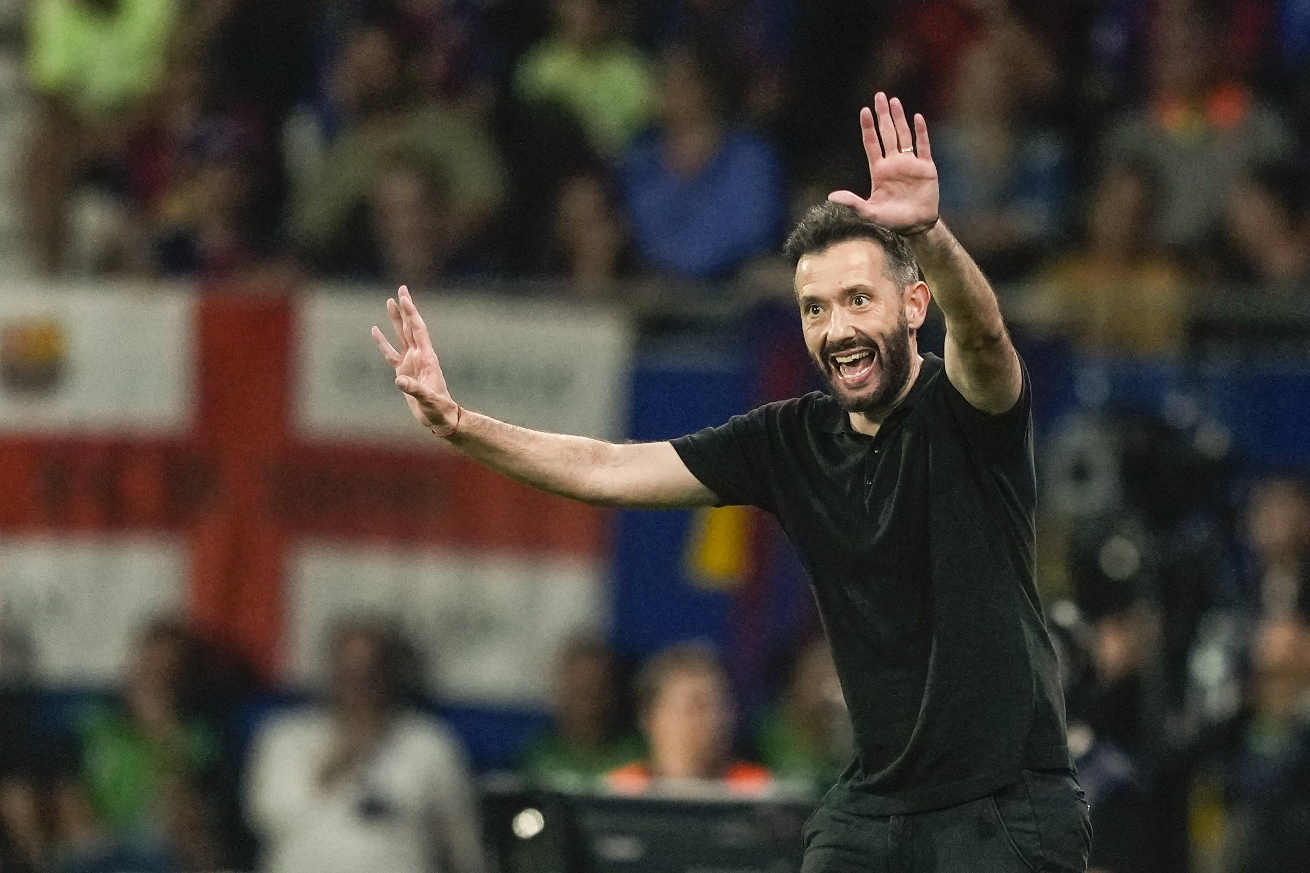 巴伦西亚队前锋连场进球表现卓越 巴伦西亚队前锋连场进球表现卓越